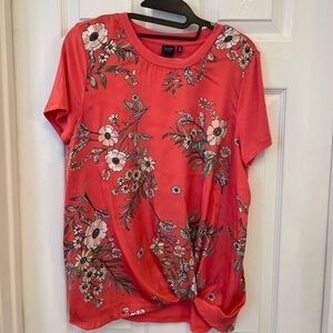 KAARI brand womens MEDIUM top (Like New)